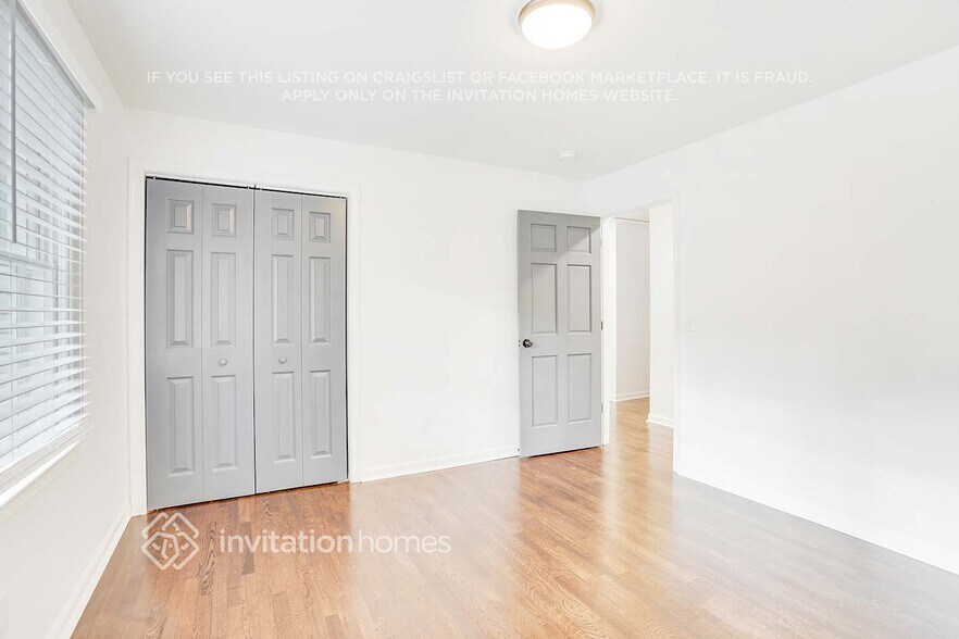 Building Photo - 1748 Pamela Cir SW