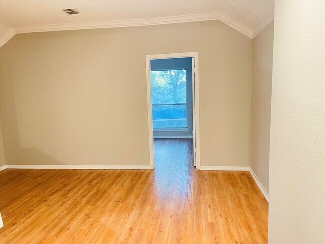 Building Photo - 6207 Harrison Ct