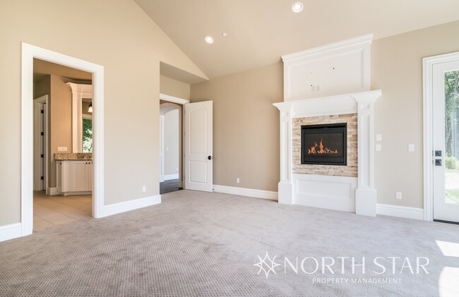 Building Photo - Executive Custom Home with River View on Acreage in West Linn