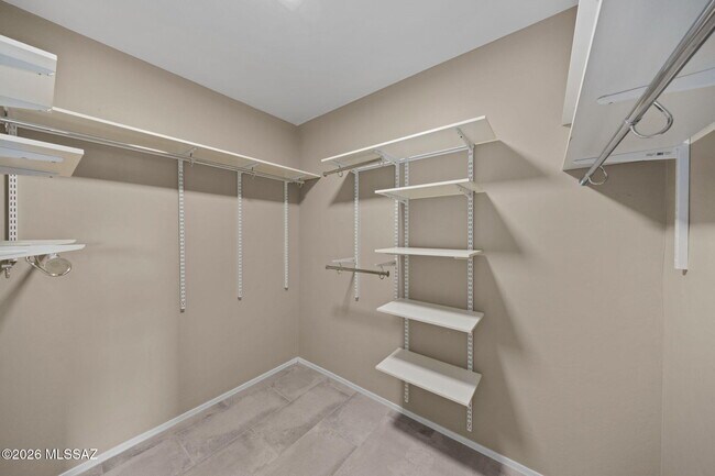 Building Photo - 9627 N Melandra Way