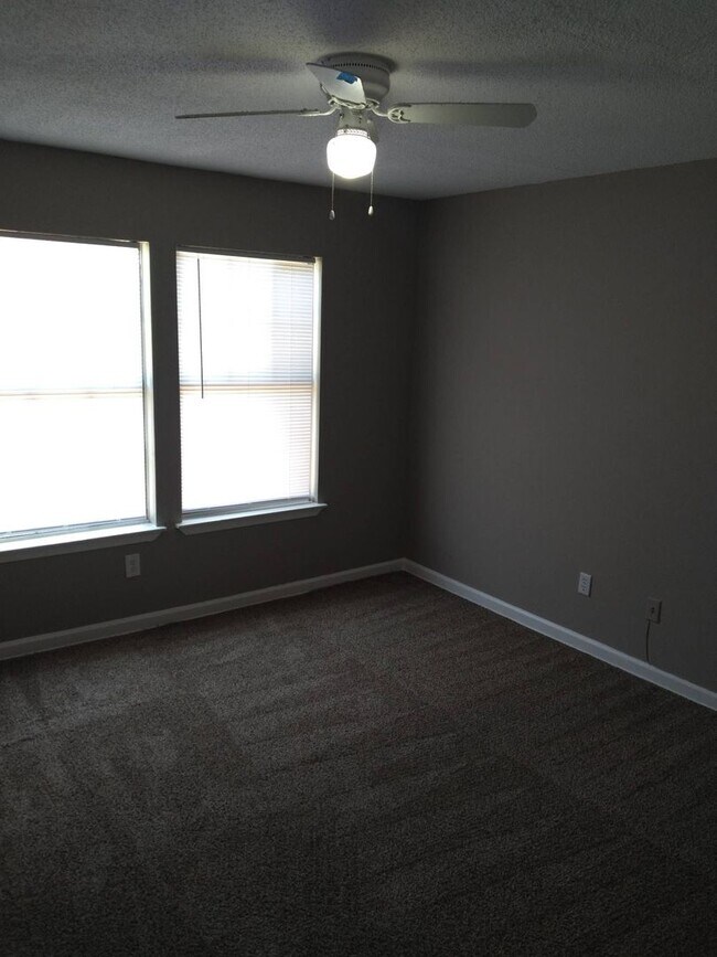 Building Photo - 3542 Christine Rd