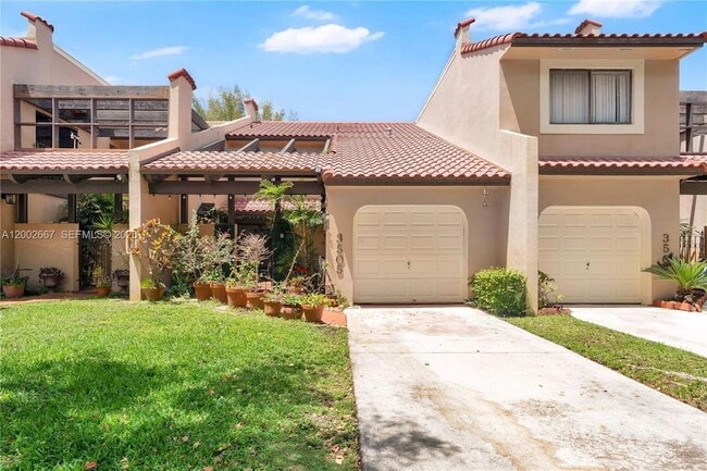 Building Photo - 3505 Torremolinos Ave