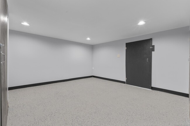 Building Photo - 75 Saltonstall Pkwy
