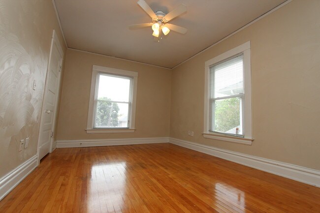 Building Photo - 1430 Sherman St SE