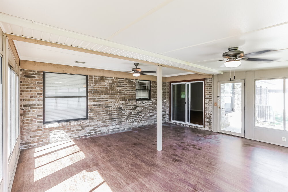 Building Photo - 11690 Cherry Bark Dr W