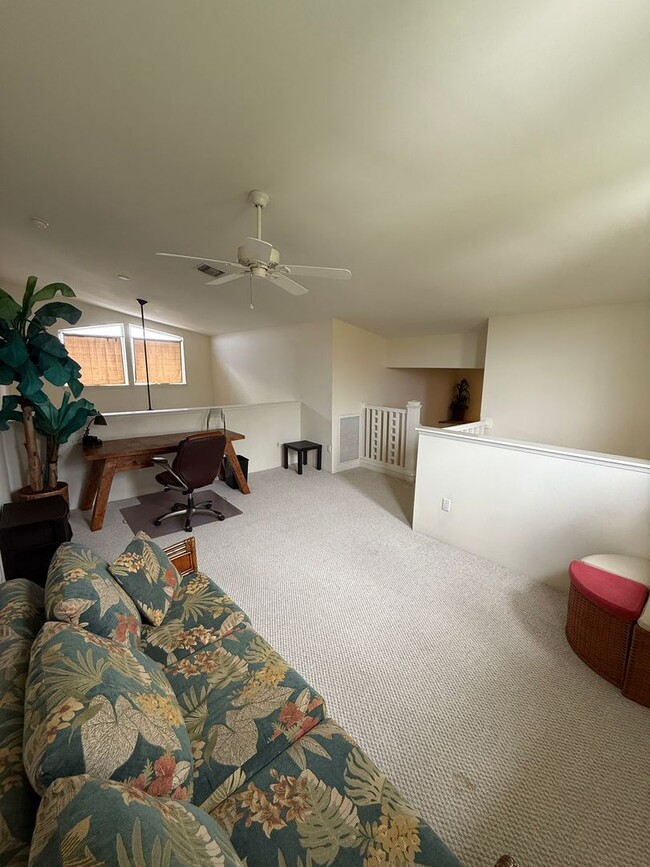 Building Photo - 2 Bedroom, 2 Bath with Full Loft in Alii C...