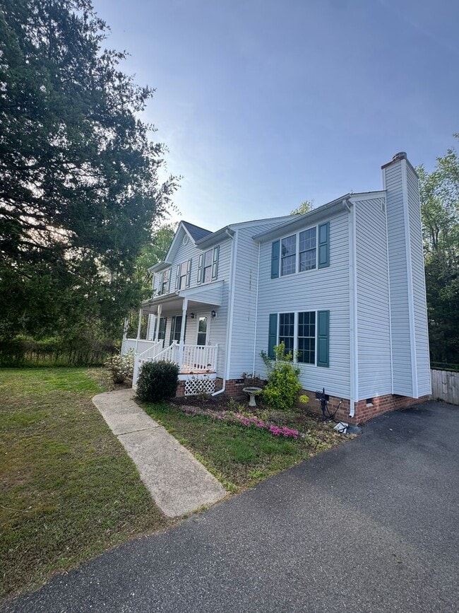 Building Photo - Move-in Ready! Beautifully Updated 4 Bedroom, 2.5 bath Home, located on a Quiet Cul-de-Sac in N. ...