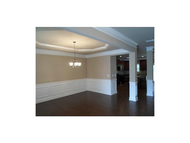 Building Photo - 3095 Carrick Rd