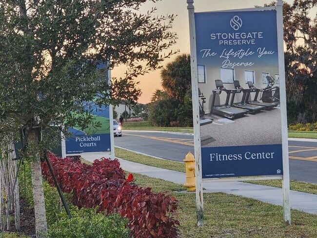 Building Photo - 11041 65th Ter E