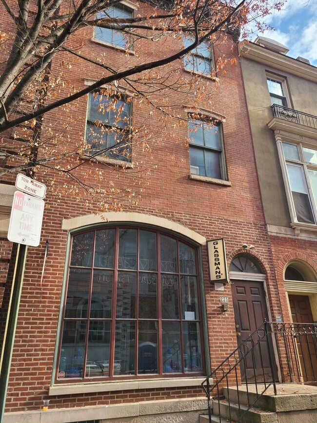 Building Photo - 231 S 13th St