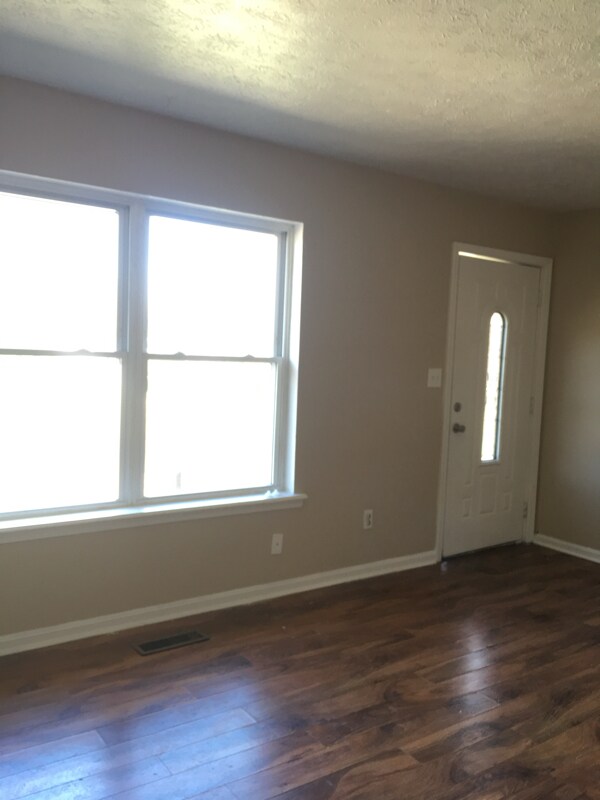 Building Photo - 3608 Ripple Creek Dr