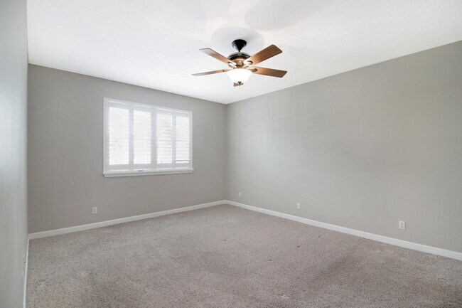 Building Photo - 137 Barefoot Cove