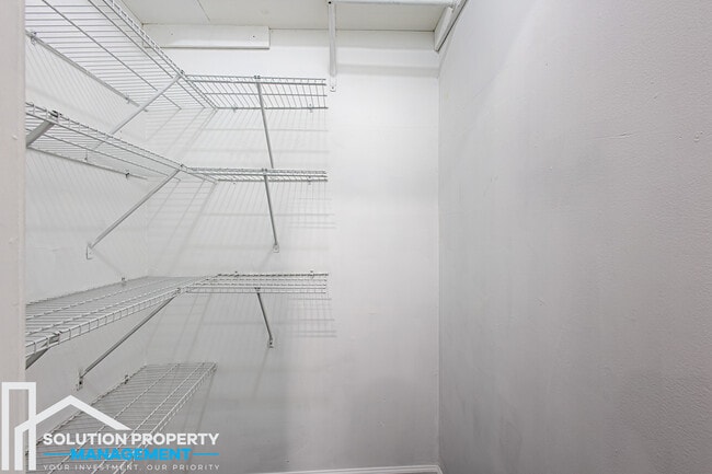 Building Photo - 4758 Pebble Trce