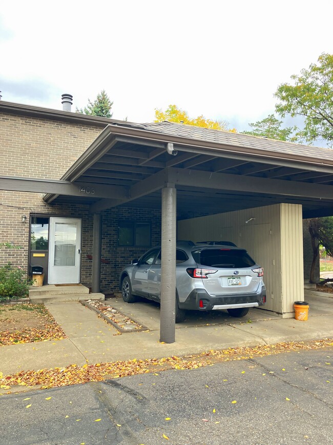 entry, covered carport - 1403 Bradley Dr