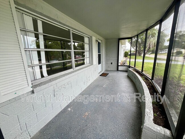 Building Photo - 5121 Dove Dr