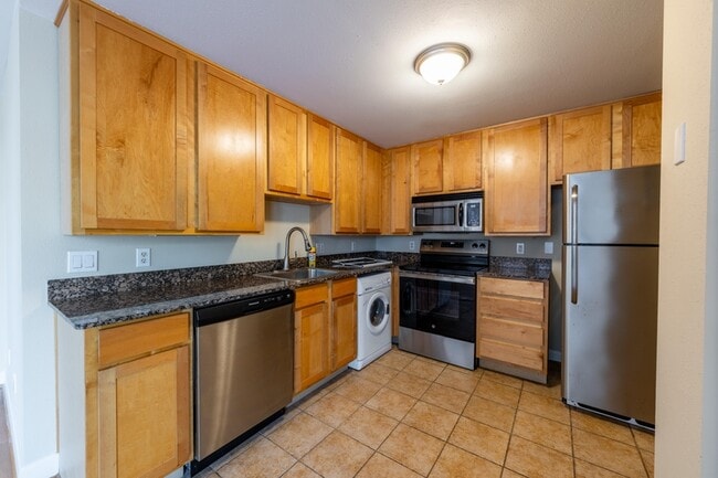Building Photo - 5630 Pershing Ave