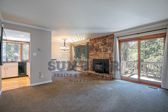 Primary Photo - Gorgeous Condo in Central Incline - Dog fr...