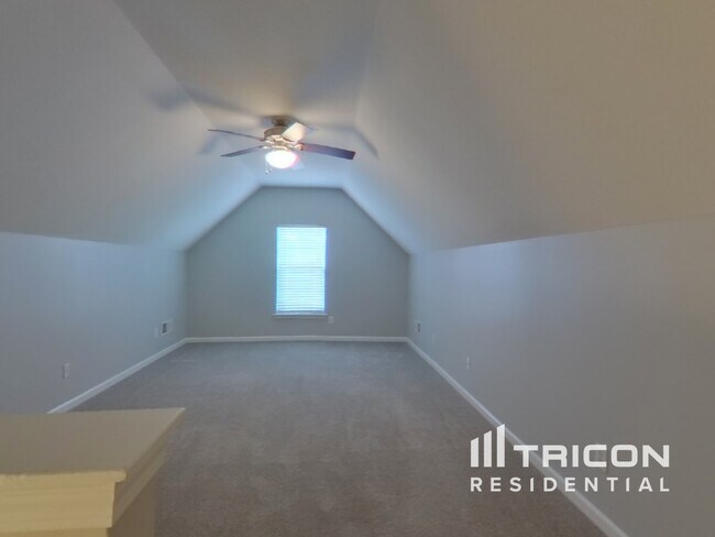 Building Photo - 2104 Gold Nugget Dr