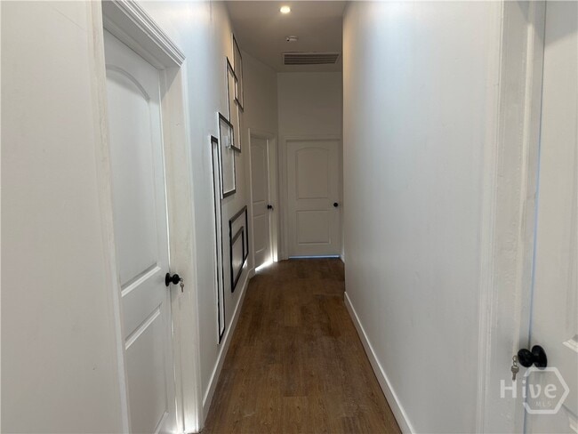 Building Photo - 312 W 37th St