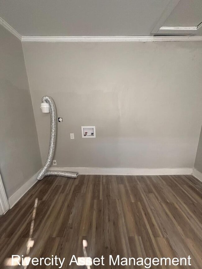 Building Photo - Cute Duplex For Rent!!!! Section 8 Welcomed !!!!