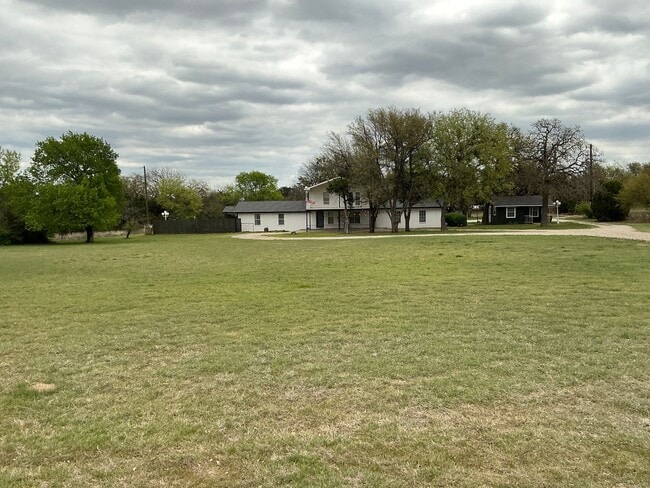 Building Photo - COMING SOON 4/2 with Acreage & BONUS SPACE