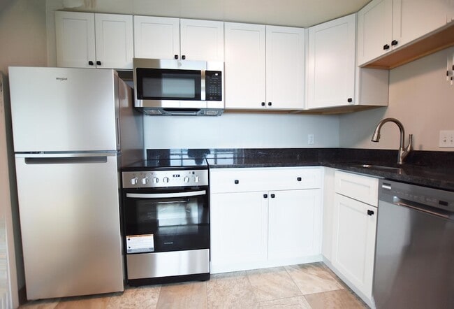 Building Photo - 555 E William St