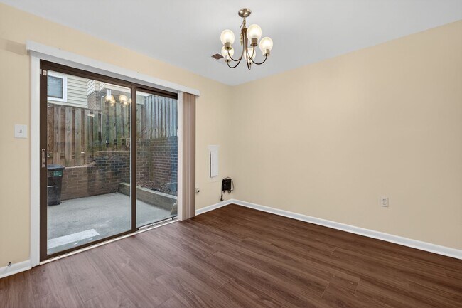 Building Photo - 13045 Thyme Ct