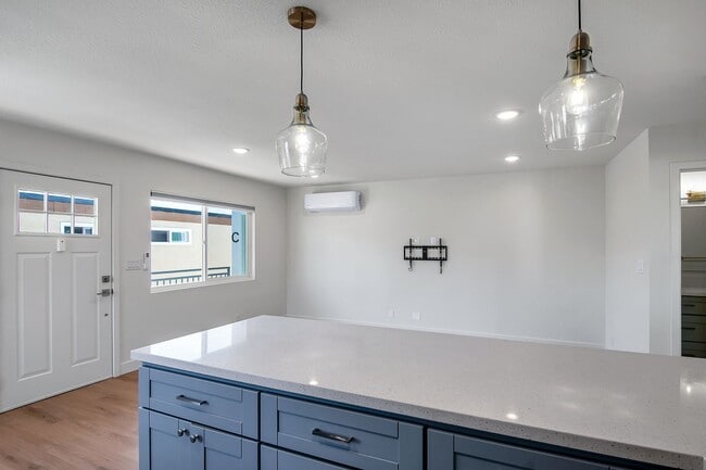 Building Photo - Malaga-GJA