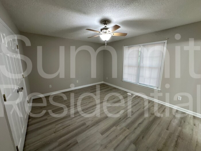 Building Photo - 7112 Deer Brook St