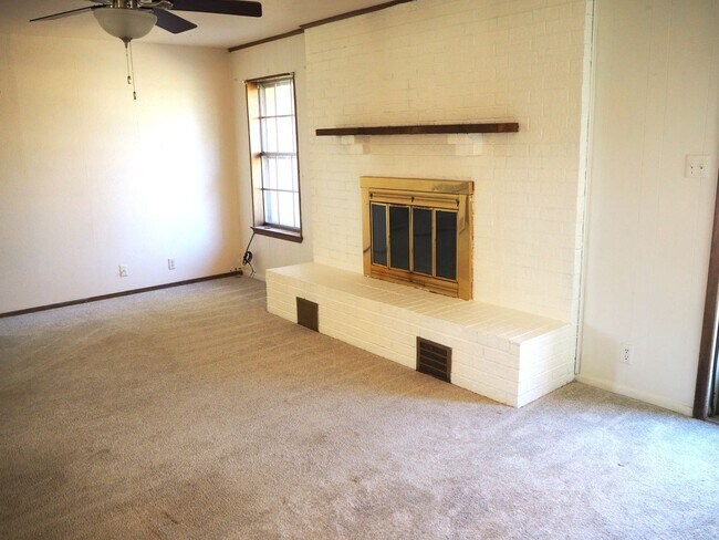 Building Photo - 118 Perkins Rd