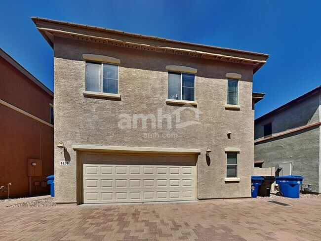 Building Photo - 14241 W Port Royale Ln