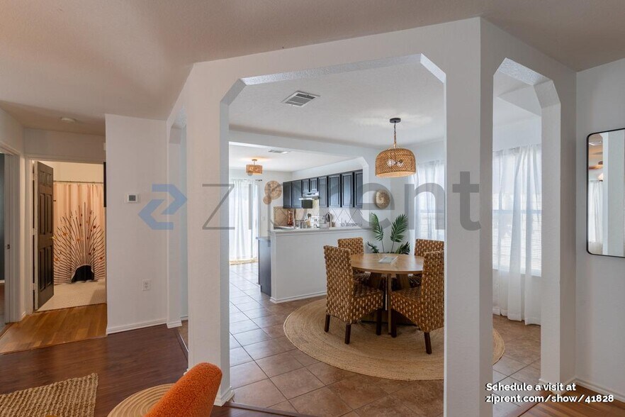 Building Photo - 1705 Anise Dr