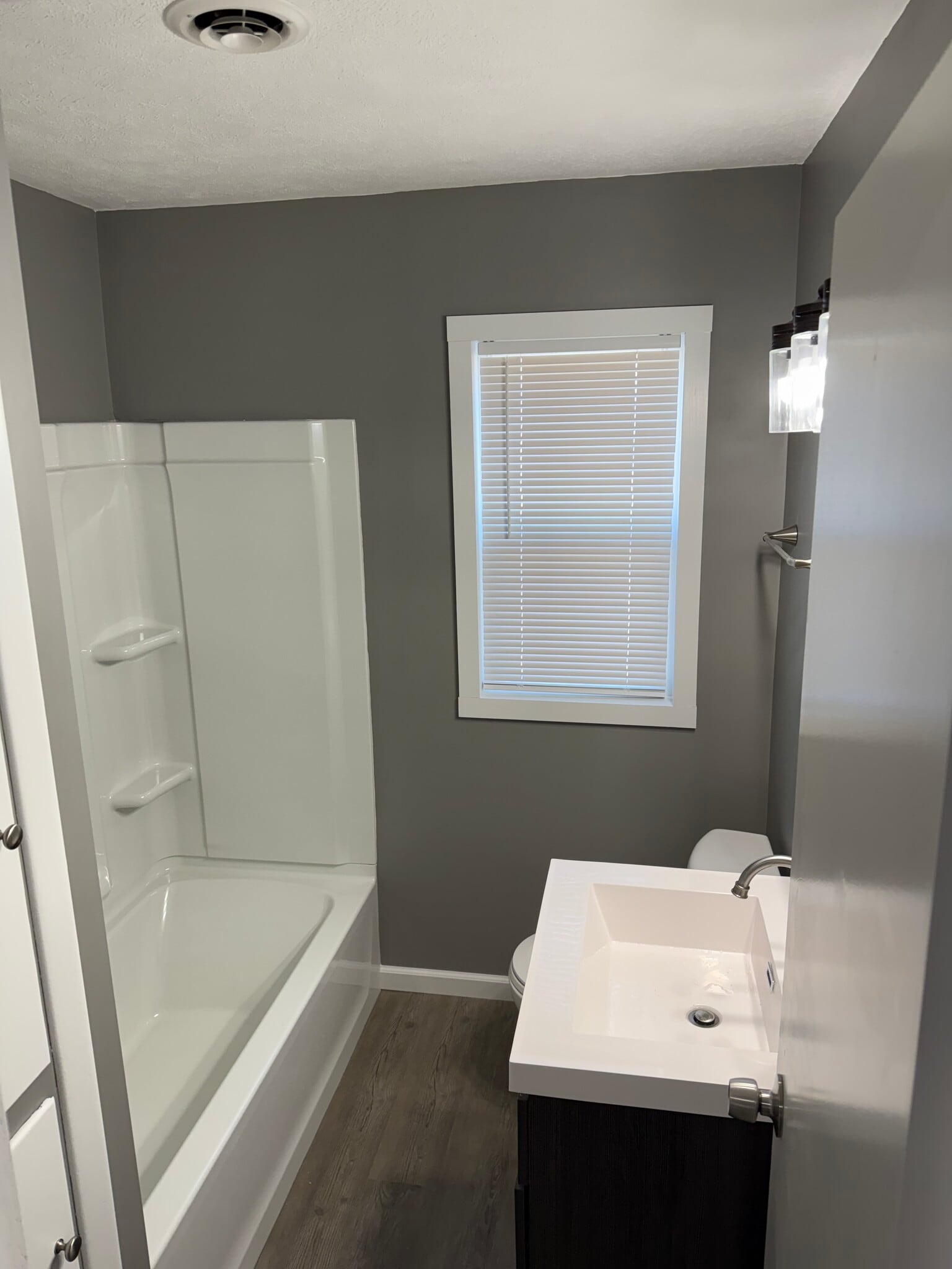 Building Photo - 2517 N Waldron St