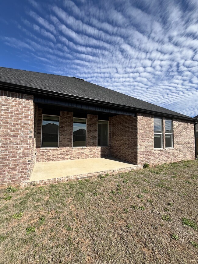 Building Photo - 495 W Gosling Isle