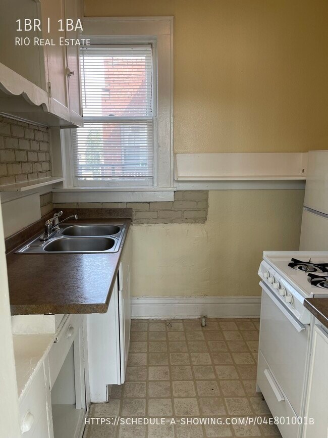 Building Photo - 1469 N Williams St