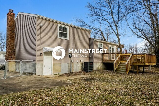 Building Photo - 3 Bedroom Pet-Friendly Home in LOUISVILLE,...