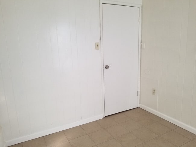 Building Photo - Triplex Unit Coming Soon
