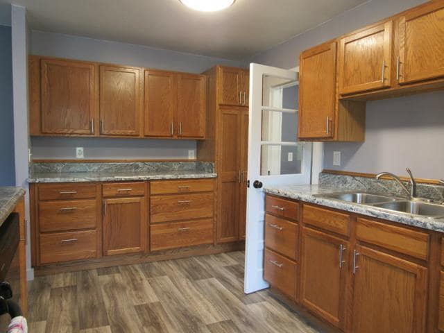 Building Photo - $1,600 - 2 Bed / 1.5 Bath House on Caney Fork with Stunning Landscaped Gardens