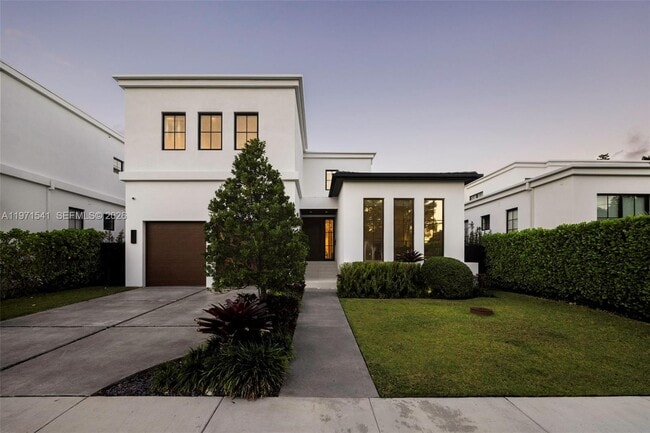 Building Photo - 885 NE 76th St