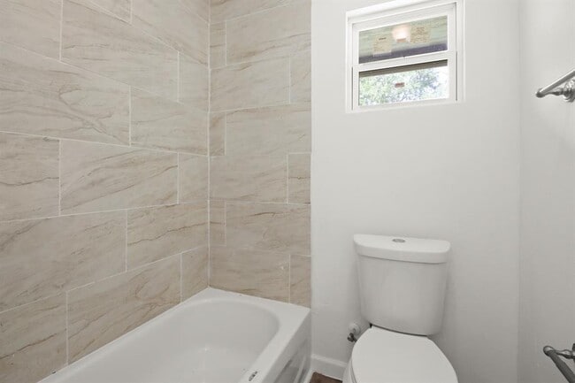 Building Photo - 24607 Green Moss Dr
