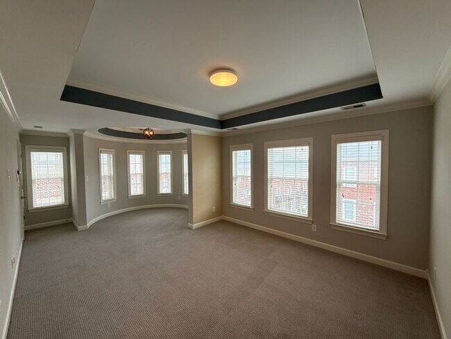 Building Photo - Avenues at Ayrsley