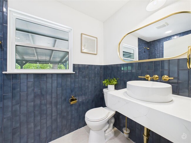 Building Photo - 7019 Creighton Ln