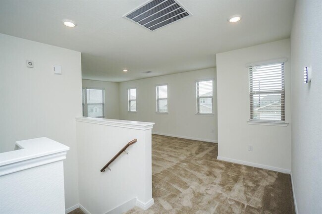 Building Photo - 4615 Sabine Creek Way
