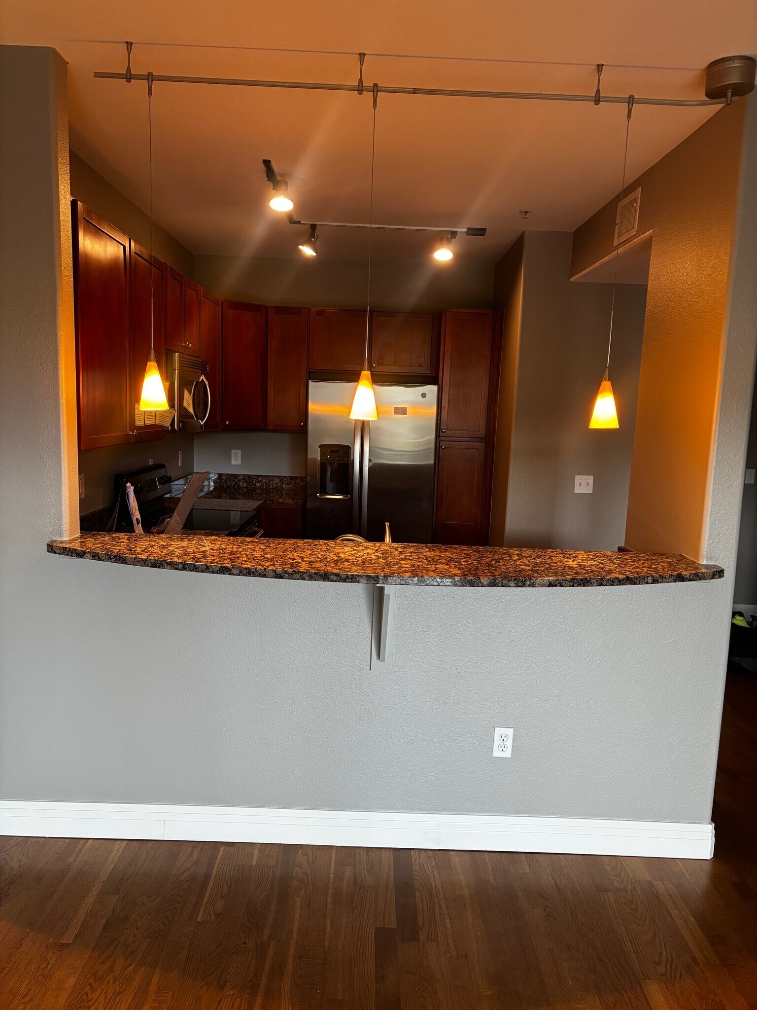 Building Photo - 9039 E Panorama Cir