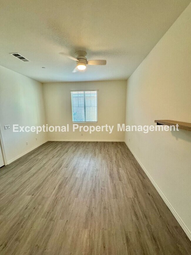 Building Photo - 5596 Turley Wy