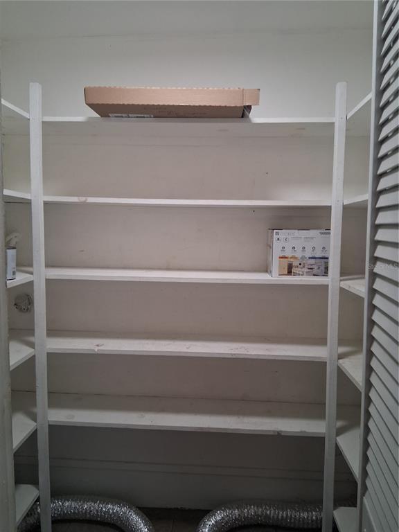 Building Photo - 710 4th Ave NW