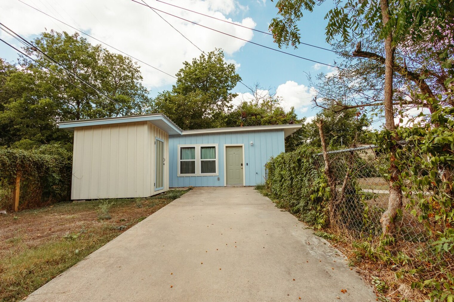 Building Photo - 3817 Leland Ave