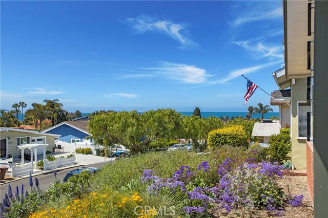 Building Photo - 27231 Calle Alta Vista