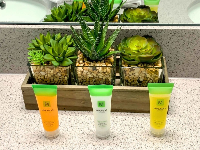 Building Photo - 820 Longboat Dr