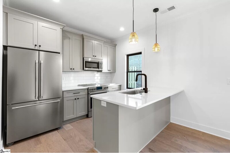 Building Photo - 100 Lepak Ln